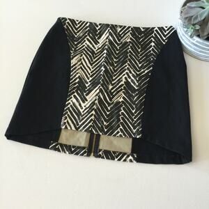 MinkPink  Skirt Medium Black  Stretchy Exposed Zipper